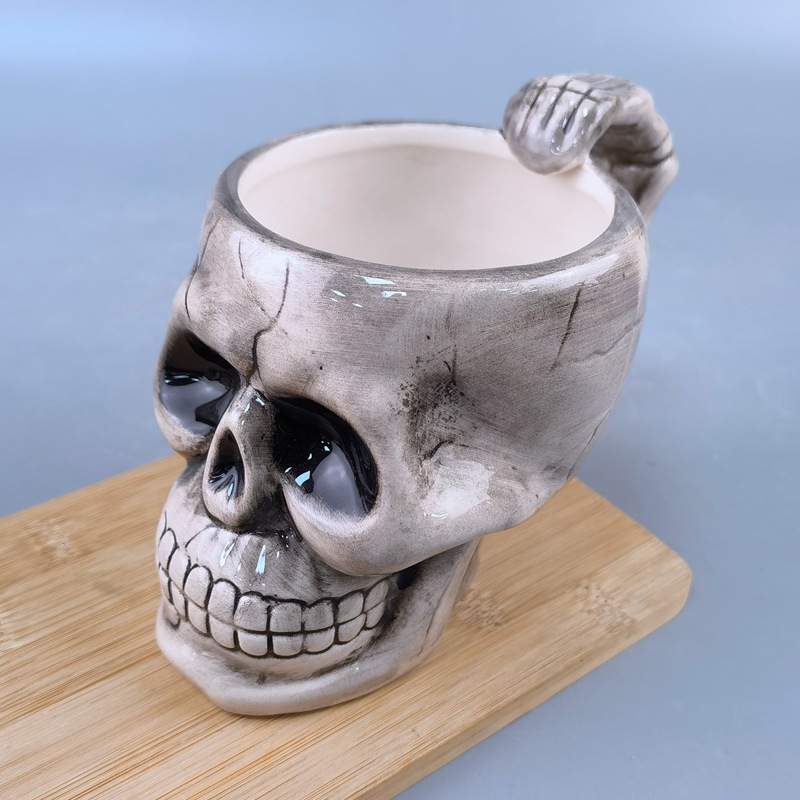 Taza de cerámica con diseño de calavera, estilo moderno, con un diseño único de calavera fantasma, taza para agua con expresión adorable, vajilla novedosa para Halloween.