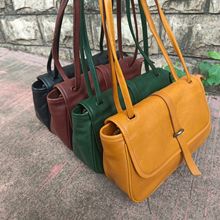 2022原创设计手工牛皮包高级感单肩小众植鞣皮大容量女斜挎邮差包