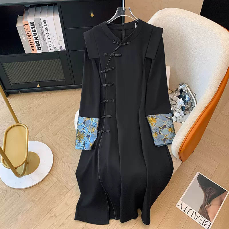 300斤特大码女装胖mm新中式复古旗袍连衣裙2025春秋新款盘扣刺绣