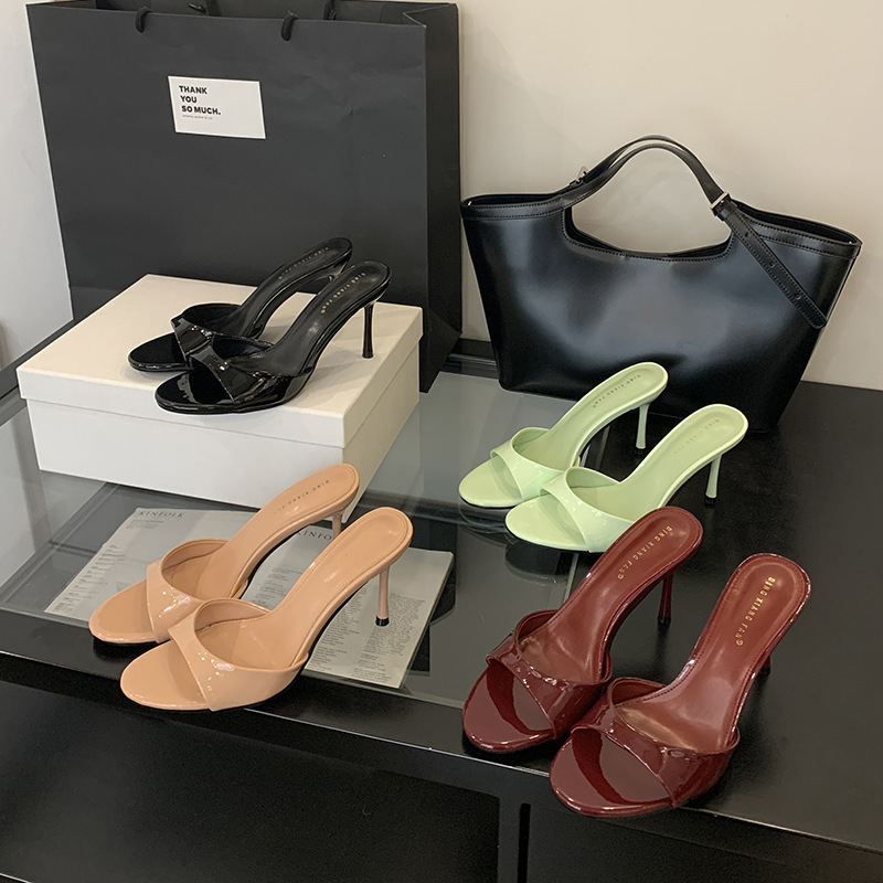 2025 Summer New Fashion European and American Sandals and Slippers Patent Leather Thin Heel Muller Shoes Sandals Elegant Outer Wear One-Word Shops 2025 Summer New Fashion European and American Sandals and Slippers Patent Leather Thin Heel Muller Shoes Sandals Elegant Outer Wear One-Word Shops