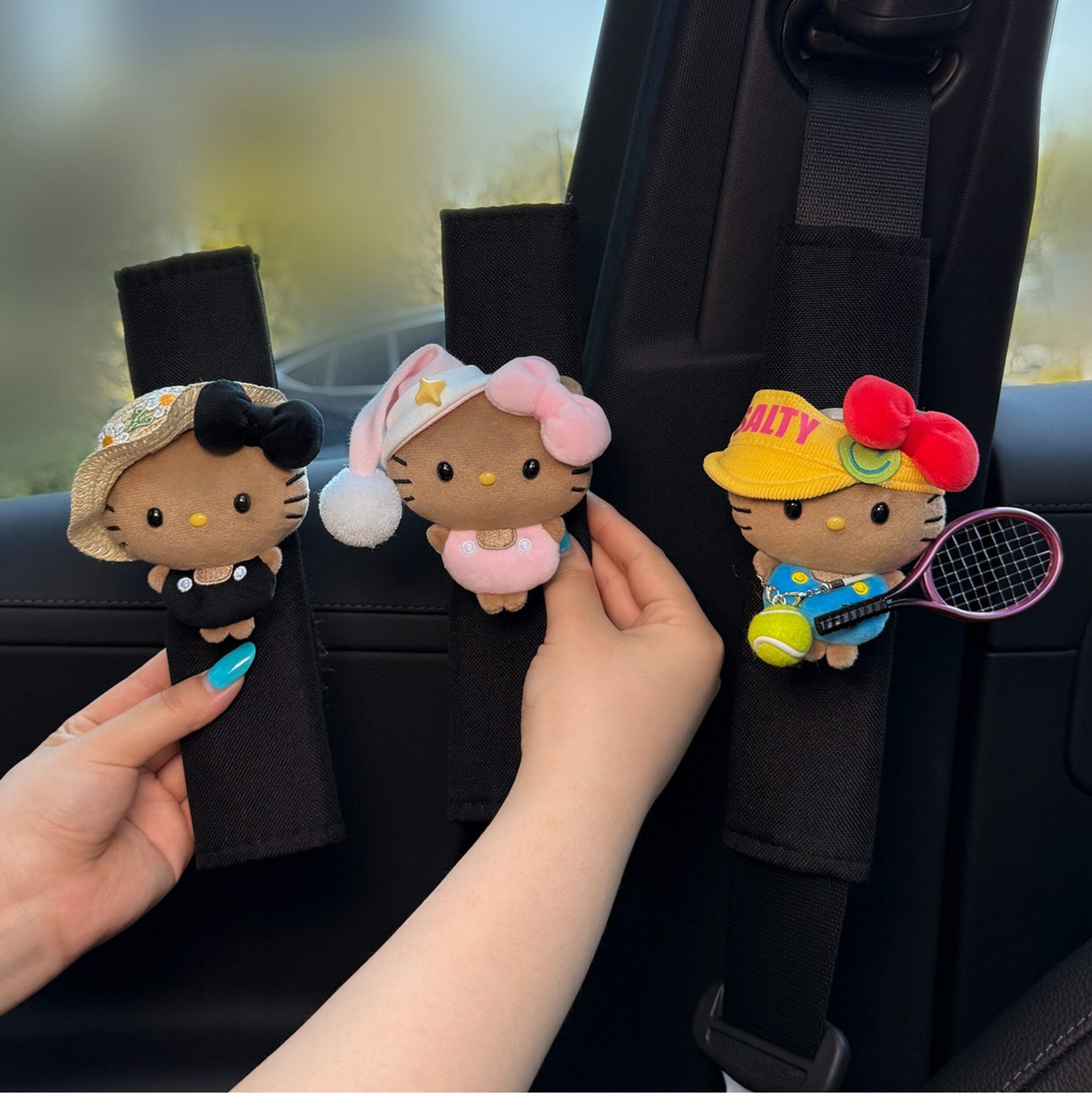 Car seatbelt shoulder pad, cute kitty design, anti-chafing clothing for couples, one pair for women