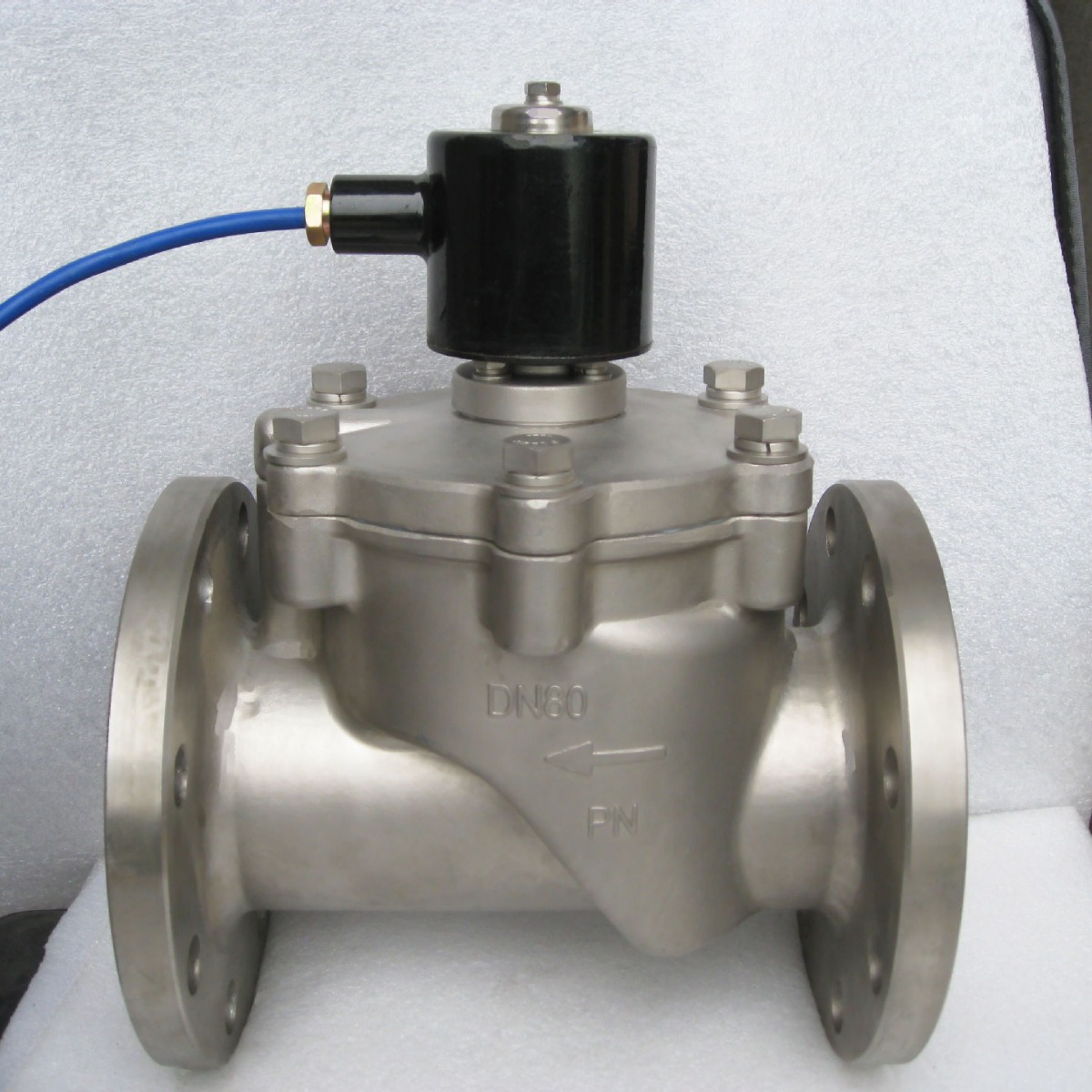 厂家供应优质不锈钢电磁阀 法兰连接电磁阀 304不锈钢电磁阀