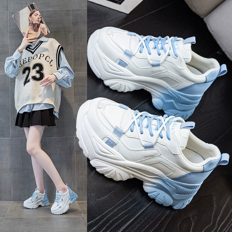 2024 зимний новый рост толстой подошвы повседневная маленькая белая обувь на каблуке кожаная студенческая обувь хлопчатобумажная обувь женская обувь