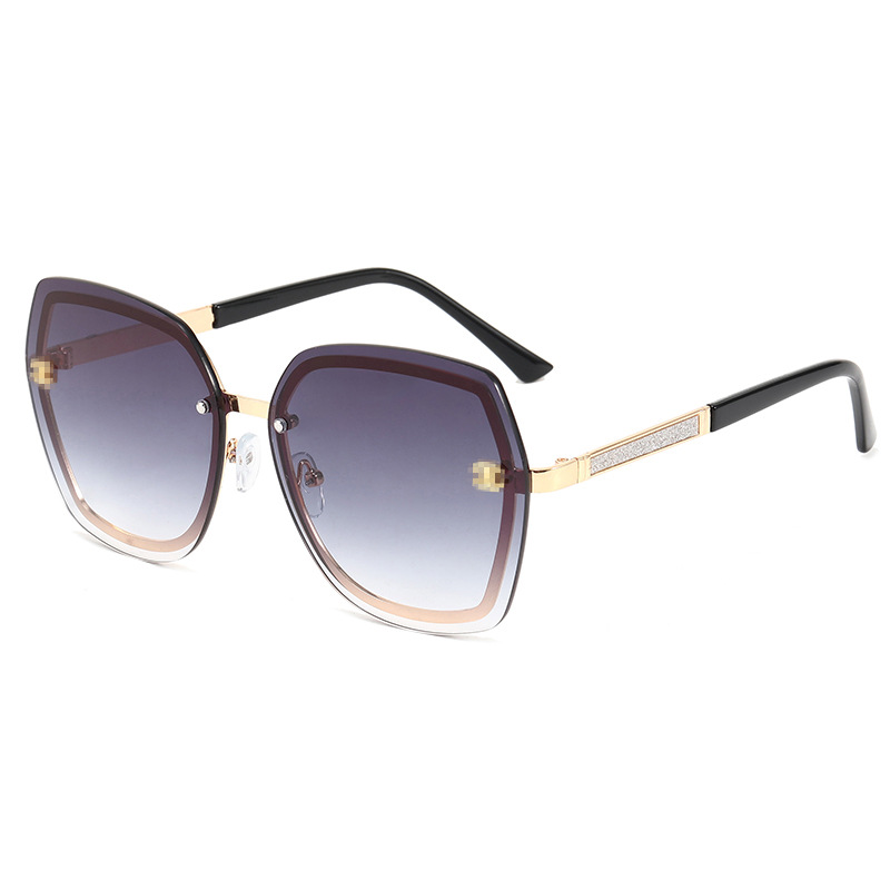 trend fashionable travel sunglasses for traveling