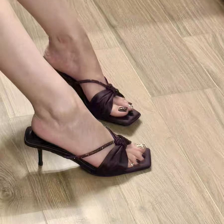 Слайд, шлепанцы, летние sandals, обувь, подходит к юбке, стиль Chanel, западный стиль