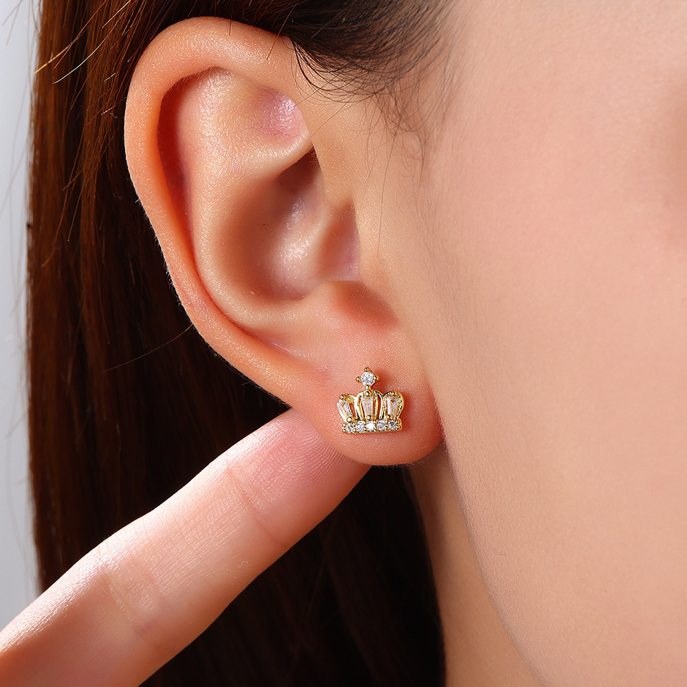 7g Weight Copper Ear Needle Material 18K Gold Plated Plating Material Zircon Inlay Material Ear Studs Classification 1 Piece Quantity Daily Occasion Copper Material Geometric, Heart Shape, Crown Pattern All Seasons Season Women's Gender Inlay Design Sweet Style 1 Piece Sweet Geometric Heart Shape Crown Inlay Copper Zircon 18K Gold Plated Ear Studs 39