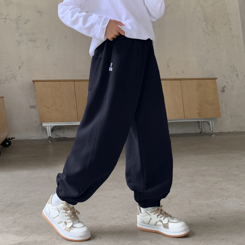 느슨한 십대 발 바인딩 단색 겨울 할란 바지 소년 스포츠 바지 가을 중대형 어린이 느슨한 캐주얼 바지