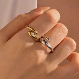 耳环;项链;手链