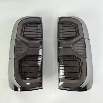 Suitable for 04-15 years Tail light - blackened-hood