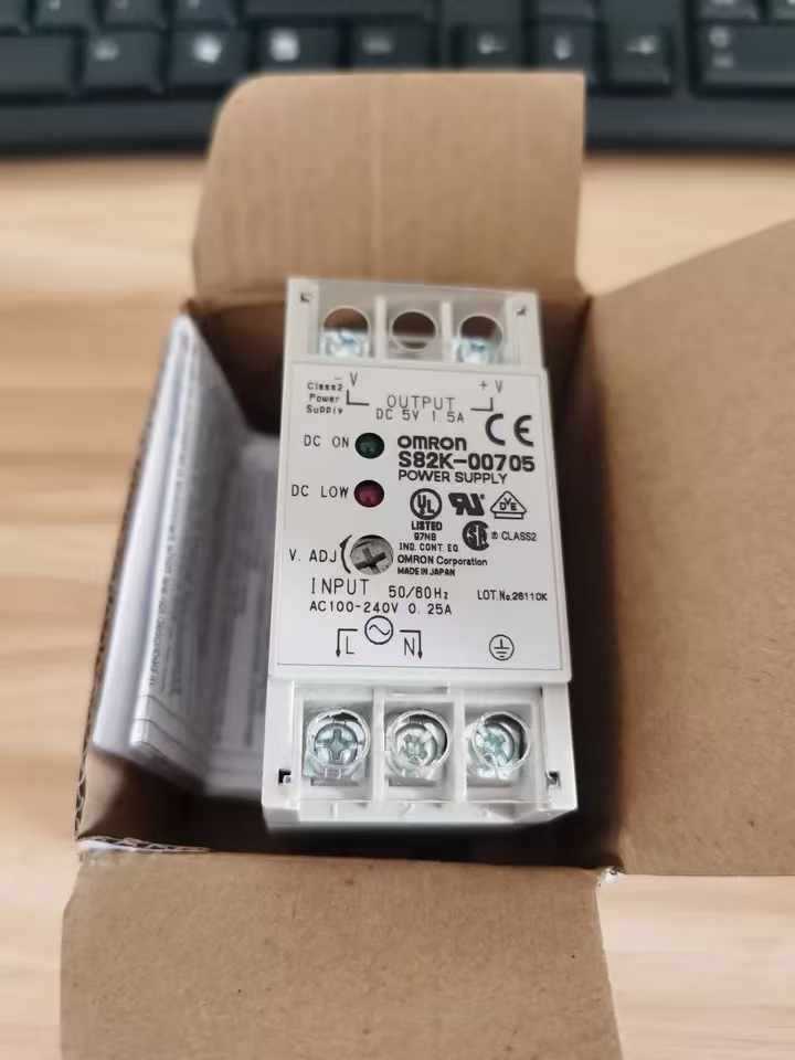 【中崎】华中事务所供 OMRON欧姆龙 S82K-00705 电源 S82K00705