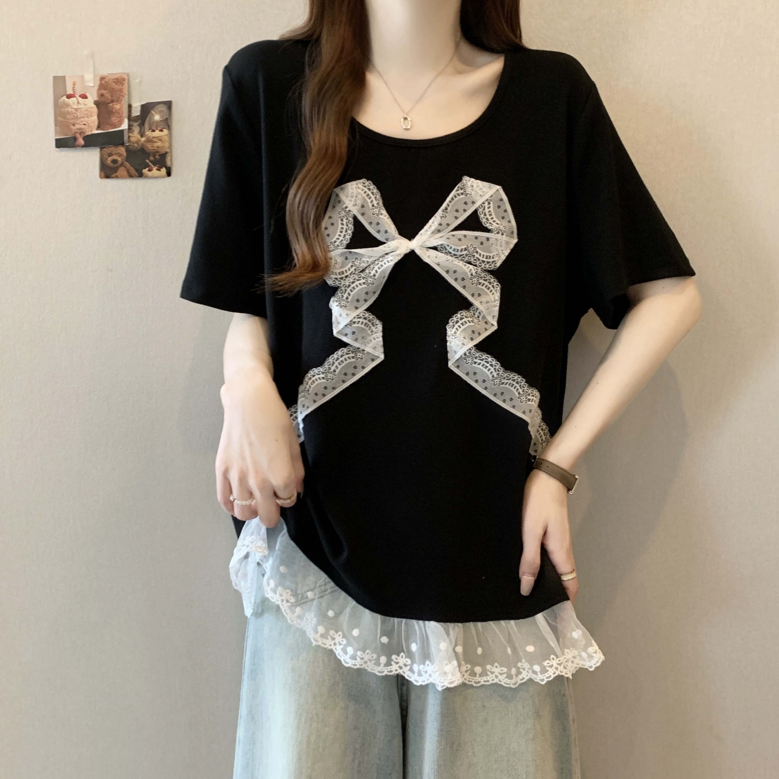 Летняя кружевная футболка с короткими рукавами, новинка 2025 года, женский свободный топ большого размера для полных мм, закрывающий тело