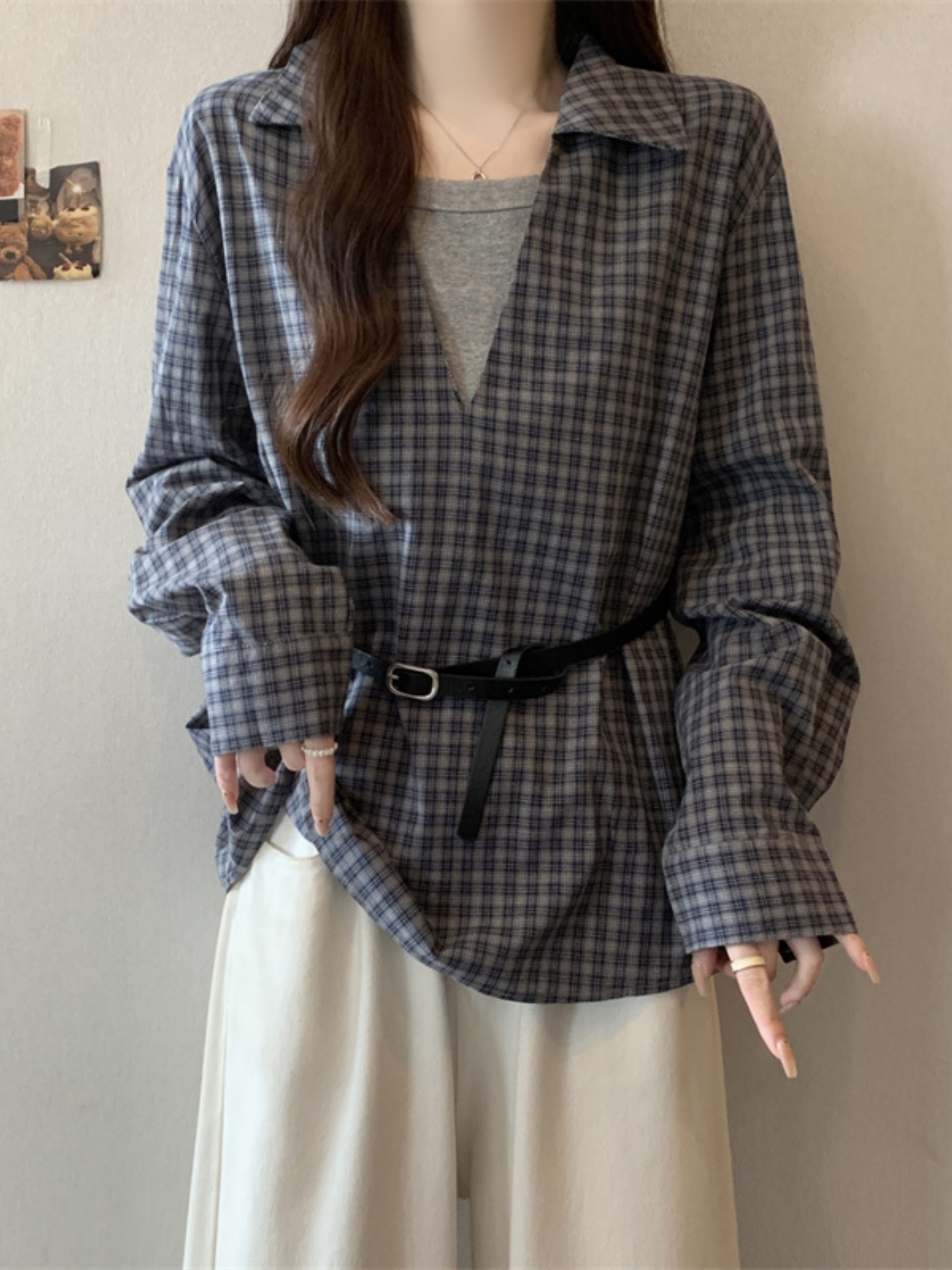 Retro Plaid V Neck Long-Sleeved Shirt for Women Autum 2025 Large Size Fat mm Fake Two-Piece Lace-Up Waist Bottoming Top