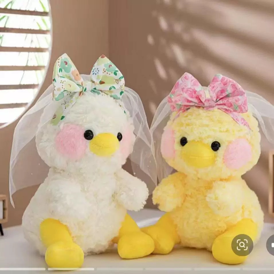 Peluche de 25 cm para máquina de agarre, muñeco suave ideal para regalos o eventos.