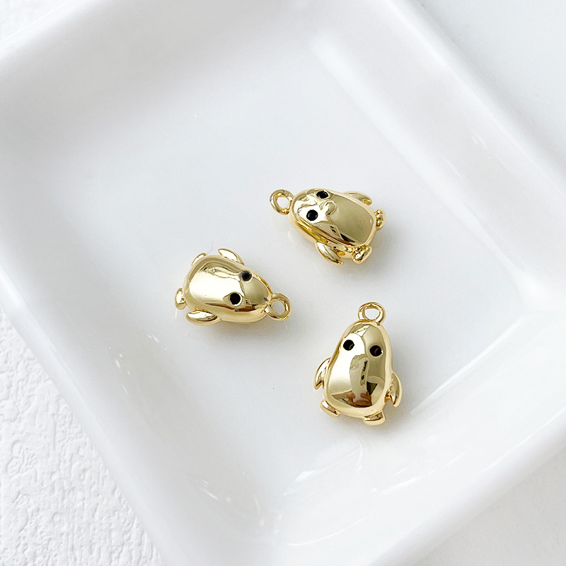 4g Weight Pendant Jewelry Making Type 18K Gold Plated Plating Material DIY Jewelry Accessories Classification 1 Piece Quantity Copper Material Starfish, Dolphin Pattern Plating Design Retro, Marine Style Style 1 Piece Copper 18K Gold Plated Starfish Dolphin Pendant 12