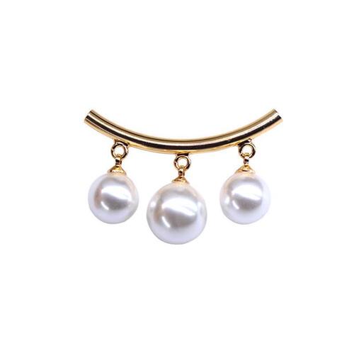 Pearl anti-exposure brooch brooch European and American anti-exposure buckle Korean version waist pin simple factory direct sale