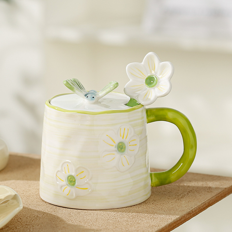 手描きレリーフ蝶花陶磁器カップ蓋付きスプーン付きコーヒーカップins高颜値朝食カップギフトボックス|undefined