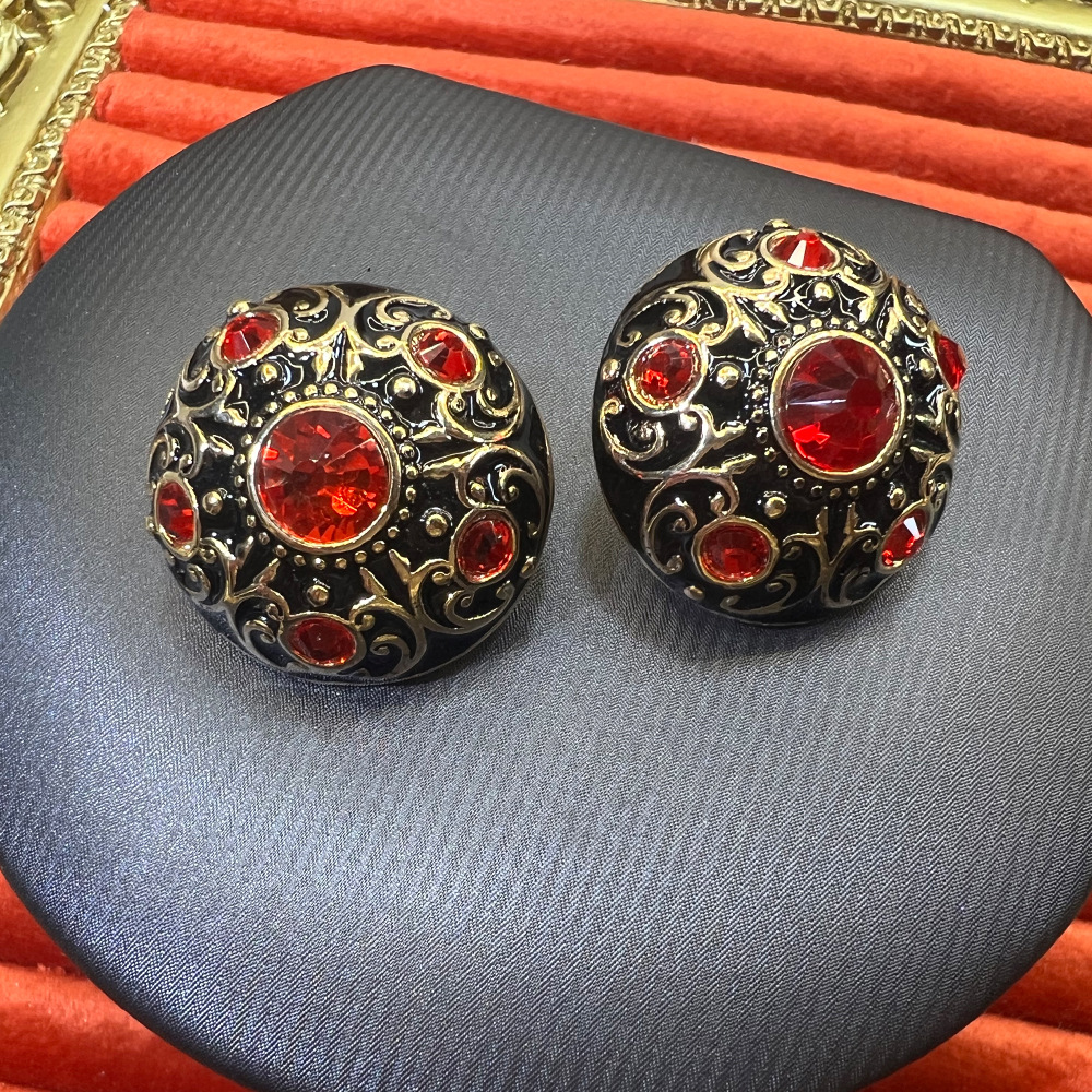 Antique retro classic universal elegant earrings