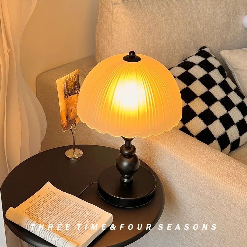 Medieval Wabi-Sabi Style Table Lamp American Retro Bedroom Study Bedside Lamp Warm Gourd American French Decorative Night Light