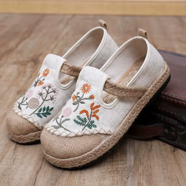 Обувь в этническом стиле с китайскими элементами и вышивкой, льняная нескользящая домашняя летняя новая парусиновая обувь, обувь для ленивых, новая тканевая обувь в китайском стиле