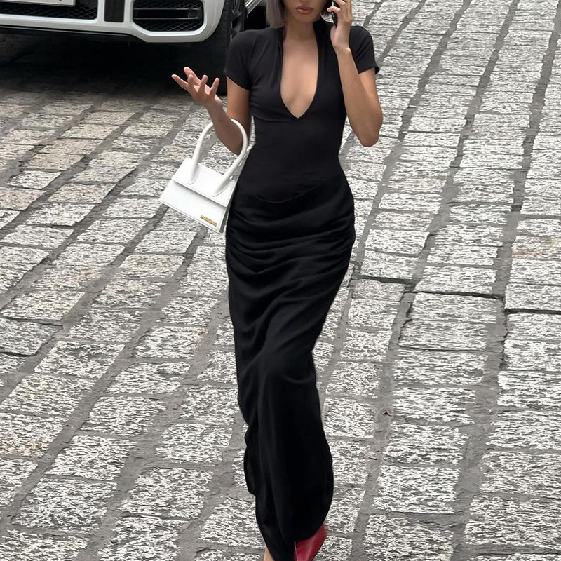 2026 Summer New Women's Clothing Sexy Deep V-Neck Short-Sleeved Solid Color Hot Girl Style Pleated Long Dress One-Piece Wholesale