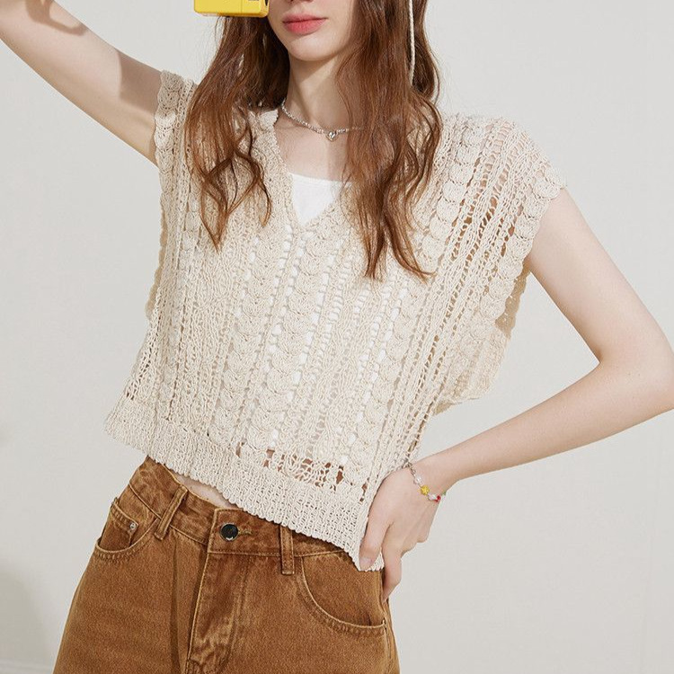 Hollow-Out Crochet V-Neck Vest Knitwear for Women, Summer 2026 New Design, Short Sleeveless Outerwear Top for Women Hollow-Out Crochet V-Neck Vest Knitwear for Women, Summer 2026 New Design, Short Sleeveless Outerwear Top for Women
