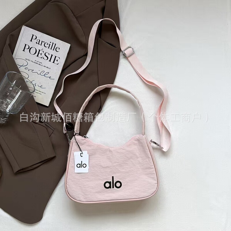 alo跨境新款瑜伽包时尚通勤单肩韩版手提包斜挎包腋下包揉纹女包|undefined