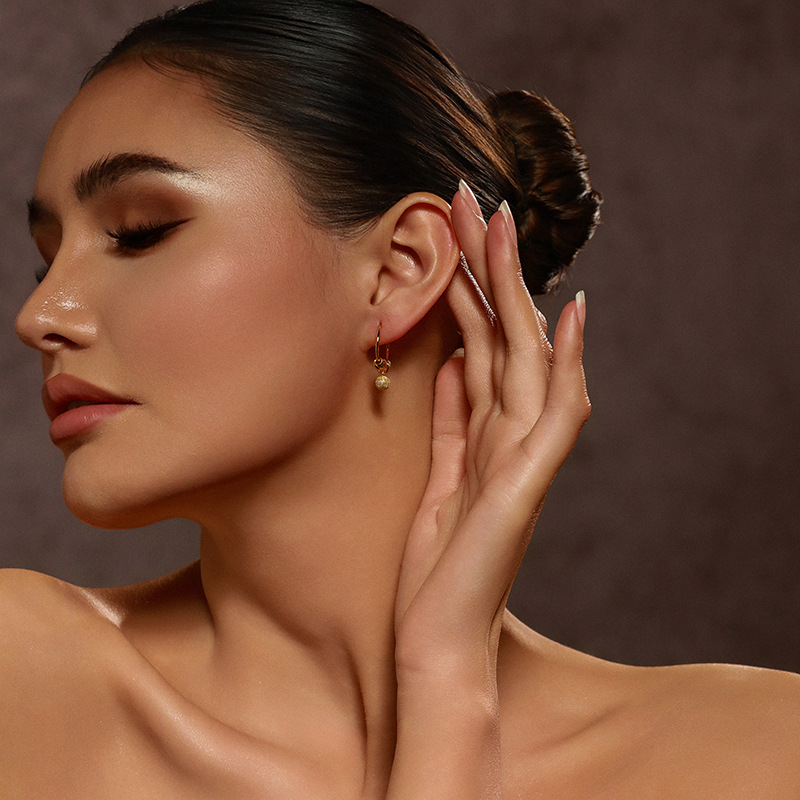Joyas Xuping aretes de bolas geométricas de aleación de cobre chapado 24k color simple lujoso temperamento ligero aretes al por mayor mujeres image 5