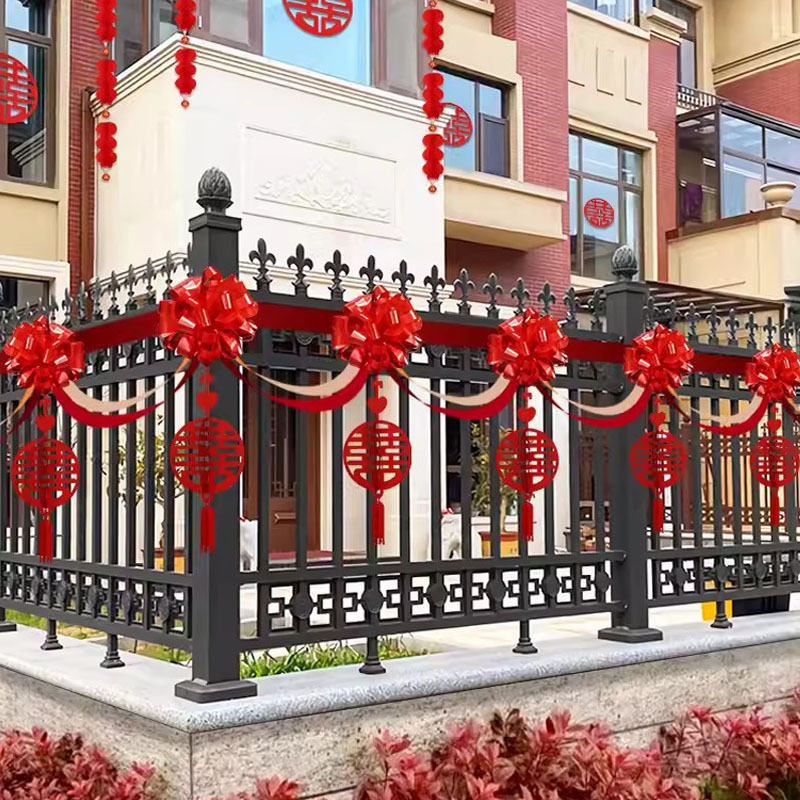 Decoración de bodas de patio rural balcón balaustrada exterior diseño de boda flor de boda set