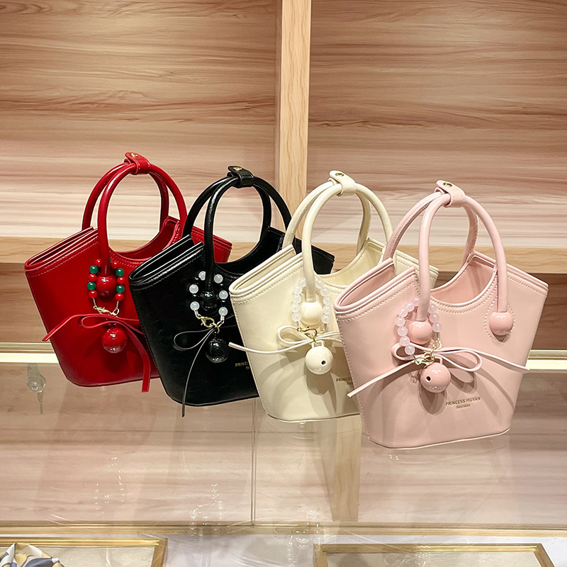 Princess Muyan Fragrance Sweet Tea Tote Bag Women's 2025 New Autumn and Winter Handbag Shoulder Messenger Bag Miu Series