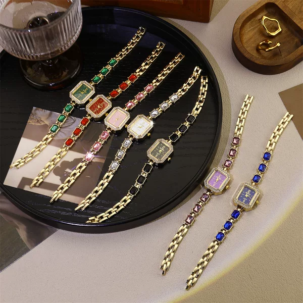 Cross-Border Light Luxury Small Square Watch, High Aesthetic Value, Casual Women's Watch, Colorful Full Diamond Women's Watch, Square Chain Wristwatch