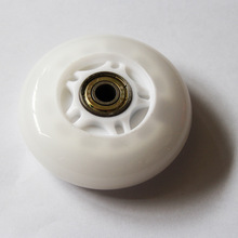 跨境专供闪光PU轮电动三轮漂移滑板车配件轮子卡丁车万向脚轮