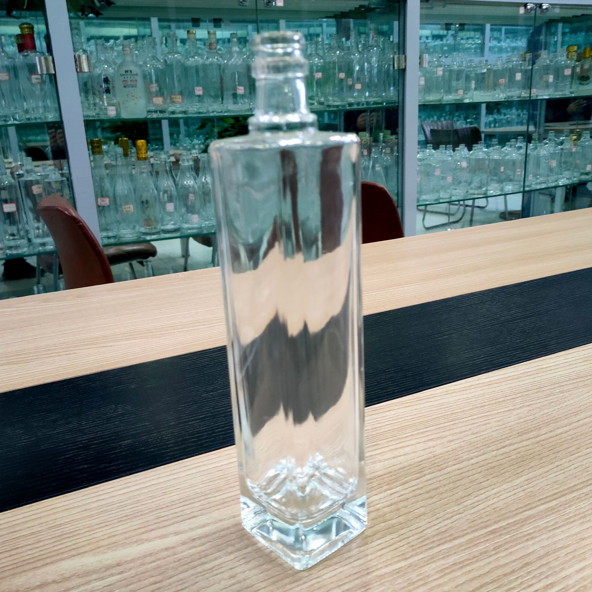 厂家批发橄榄油瓶三茶油瓶500ml方形晶白料玻璃瓶