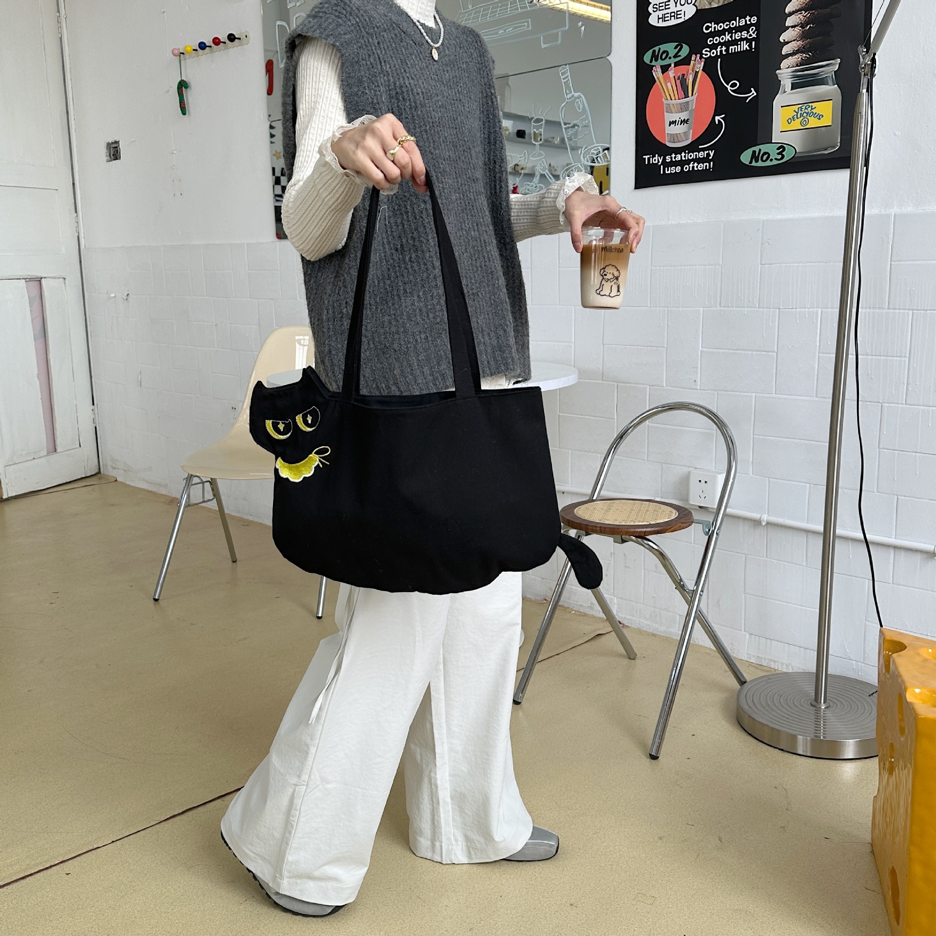 Women's Canvas Cat Cute Square Open Tote Bag display picture 23