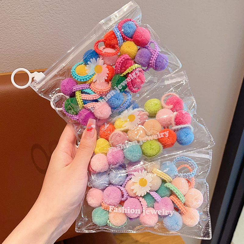 Bola de piel de color caramelo para niños banda de goma banda de pelo de pulgar de felpa de colores para bebés Otoño e Invierno Nueva cuerda de cabeza de tamaño pequeño