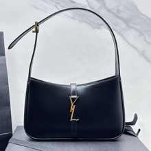 Y�߼�Ҹ�°��^��ţƤHOBOС�����μ�����Ů�����{�~�y��Ƥ�����