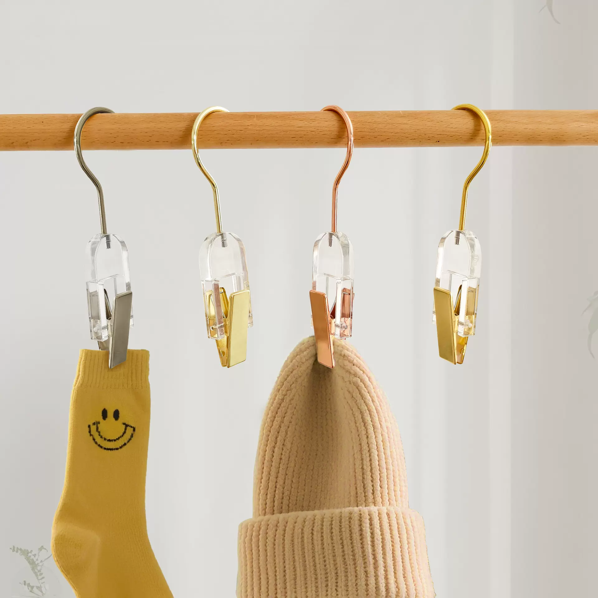 亚马逊专供亚克力定制挂钩铁艺金属夹子服装店衣帽夹收纳展示勾子