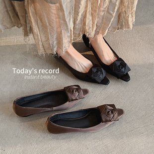 �W؛ŮЬ2025��z��ʽõ�廨�䃞�Ś��|����^�ָ�ͨ�ں�ɫ��ЬŮ