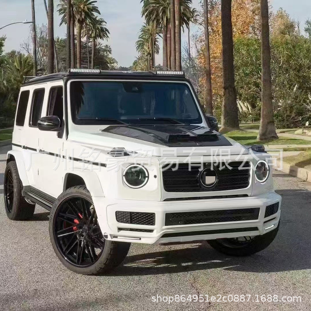 New Mercedes-Benz G-Class W464 G500 G550 G63 G350d modified with Brabus LED front lip, front bumper, and headlights