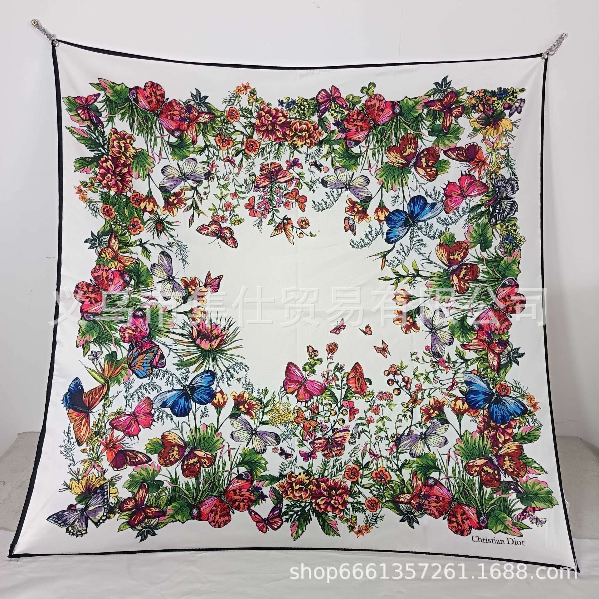 Bufandas de seda de moda europeas y americanas transfronterizas bufandas elegantes de alta calidad lujosas impresión de letras de seda impresión caliente en el extranjero