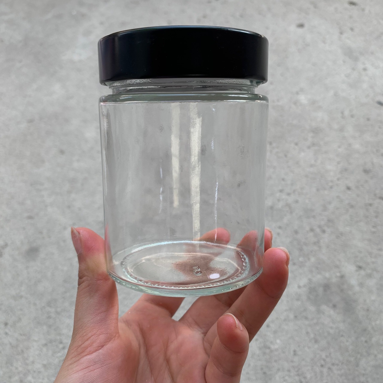 280毫升酱菜瓶蜂蜜瓶鲜辣椒酱自动灌装线专用真空盖密封罐玻璃瓶