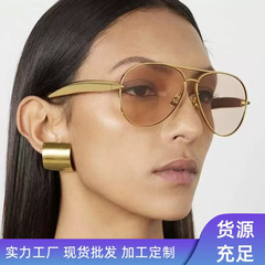 2025 新しい ins ファッションサングラスパーソナライズされたインターネット有名人トレンディなサングラスヨーロッパとアメリカのヒキガエル型パイロットサングラス