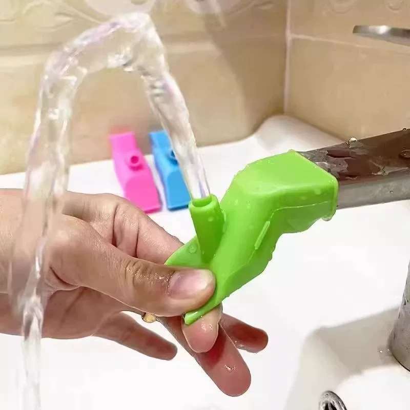 硅胶水龙头延长器通用套接水管洗手盆防溅延长延伸器导水槽出水嘴
