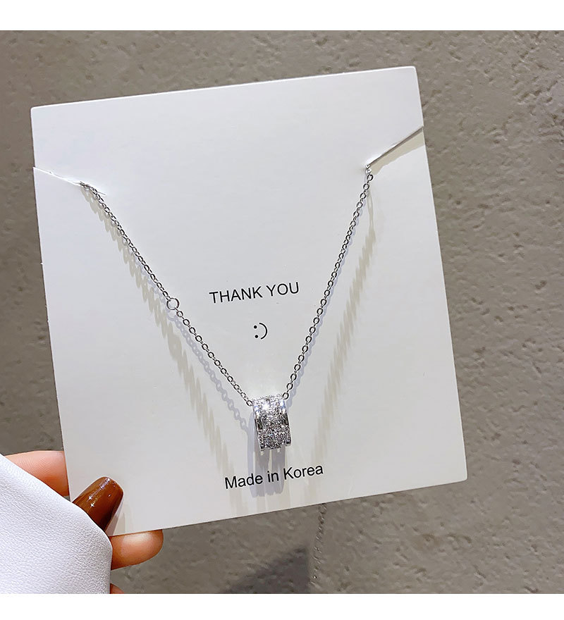 Korean Hollow Diamond Pendant Necklace Female Titanium Steel Clavicle Chain display picture 5