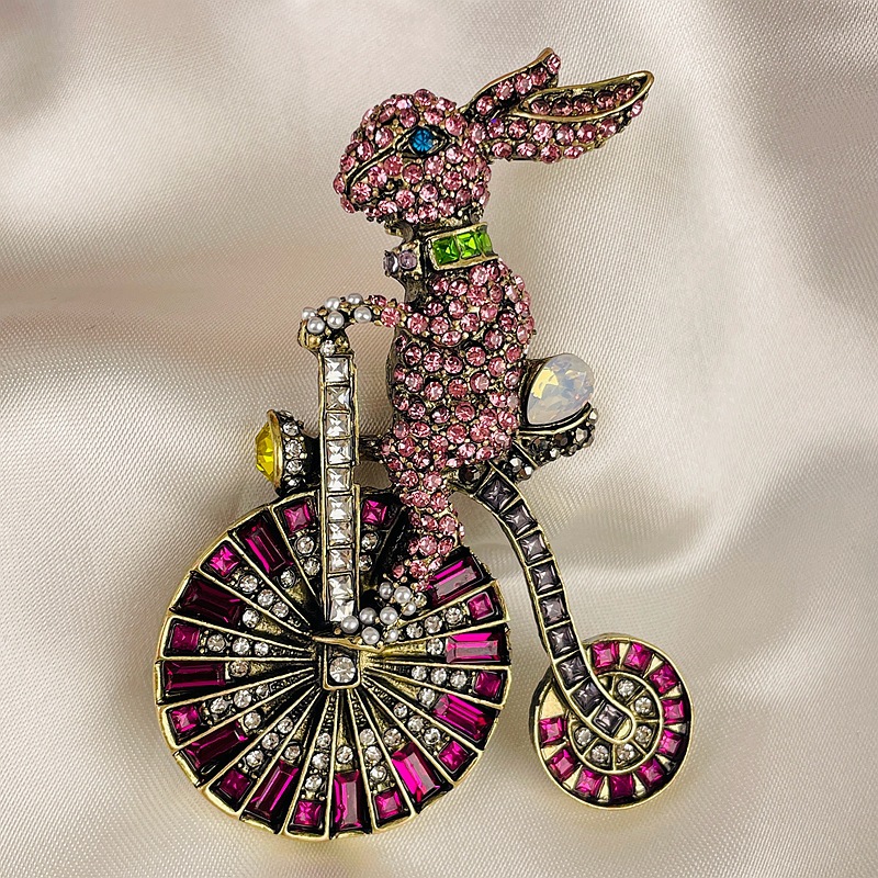 Casual Cute Rabbit Bicycle Alloy Plating Rhinestones Women's Brooches display picture 8