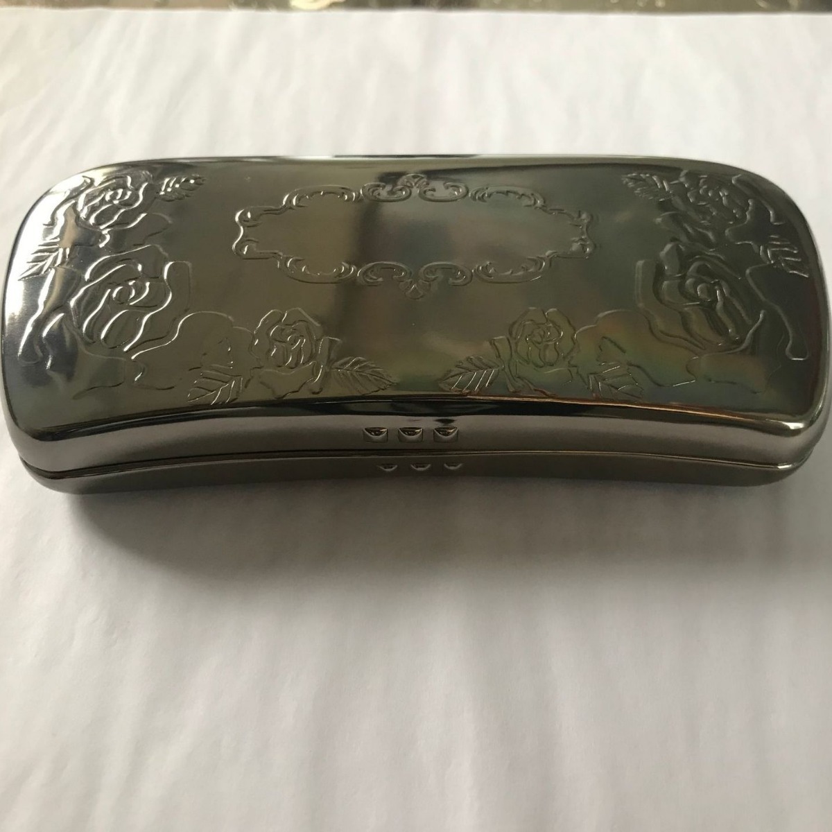 厂家直销高档环保光学手工铝制眼镜盒轻巧方便现货多种颜色