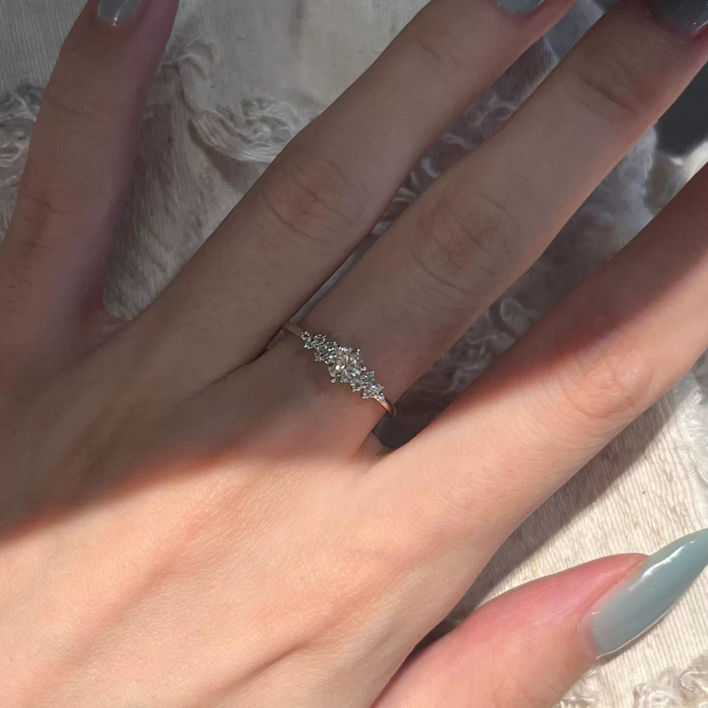Sophisticated adjustable design ring with zircon