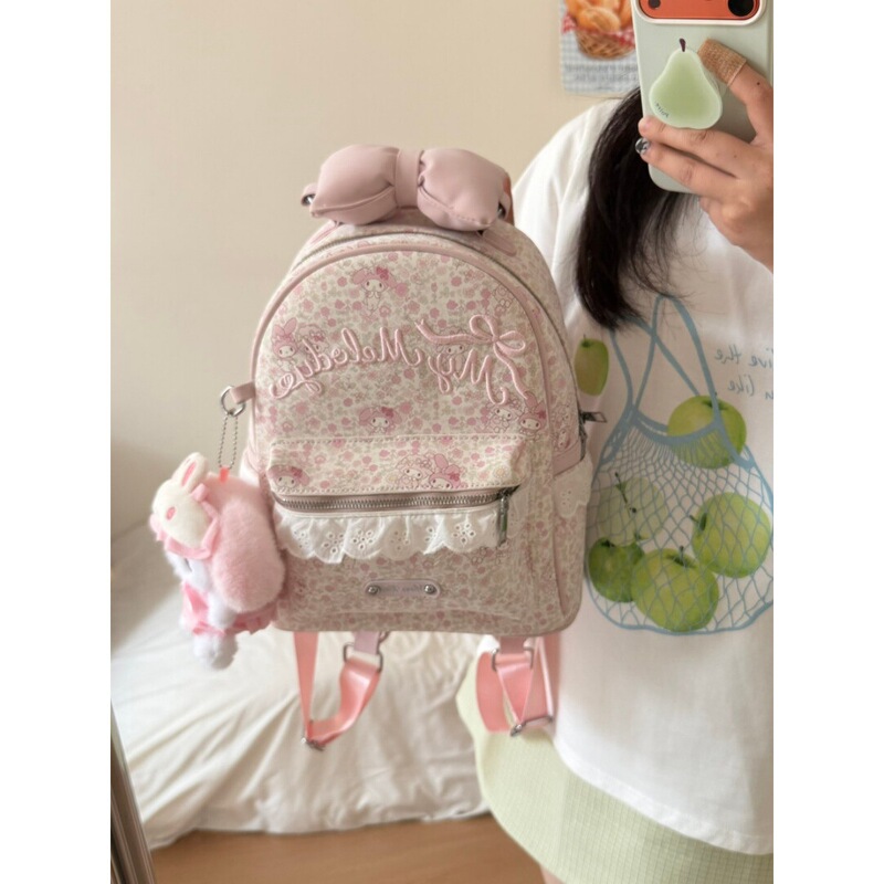 Sweet Girly Color-Blocked Large-Capacity Backpack, Versatile for Commuting, College-Style School Bag Sweet Girly Color-Blocked Large-Capacity Backpack, Versatile for Commuting, College-Style School Bag