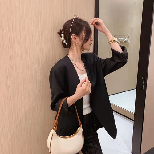 Small C armpit bag for women  new fashion and versatile French niche high-end style shoulder bag trendy K