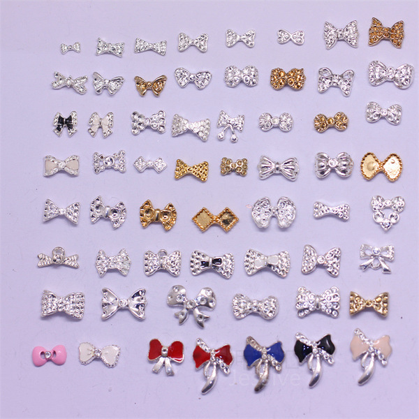 mixed metal accessory for manicure