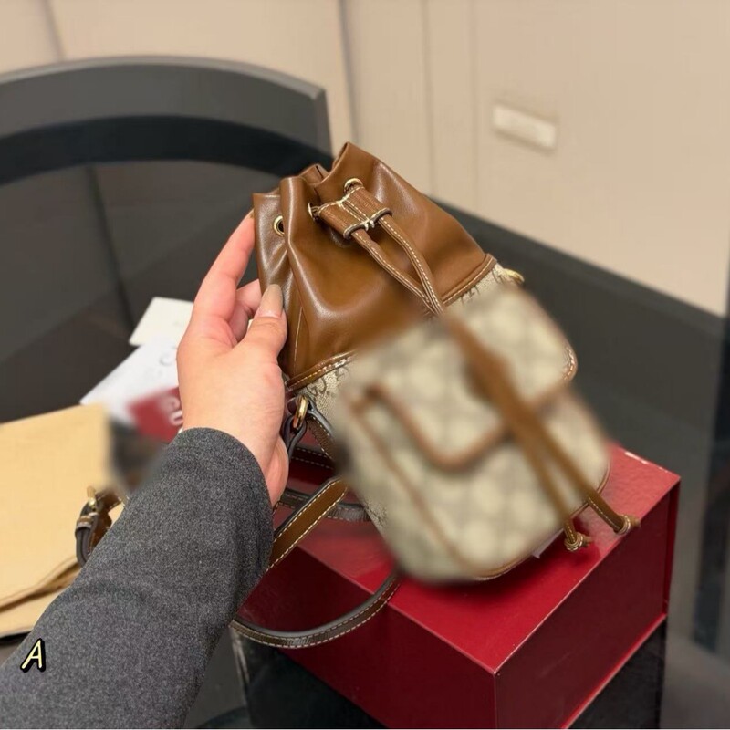 Gucci's new nylon unisex backpack is waterproof, lightweight, and multifunctional, and can be used as a handbag, bucket bag, shoulder bag, or crossbody bag Gucci's new nylon unisex backpack is waterproof, lightweight, and multifunctional, and can be used as a handbag, bucket bag, shoulder bag, or crossbody bag
